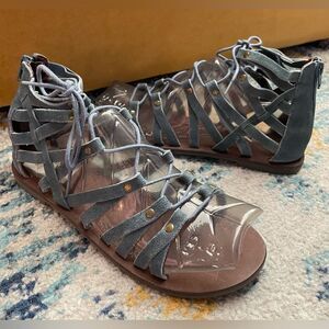 NWT Rebels Jonah Suede Gladiator Sandal in Blue 8